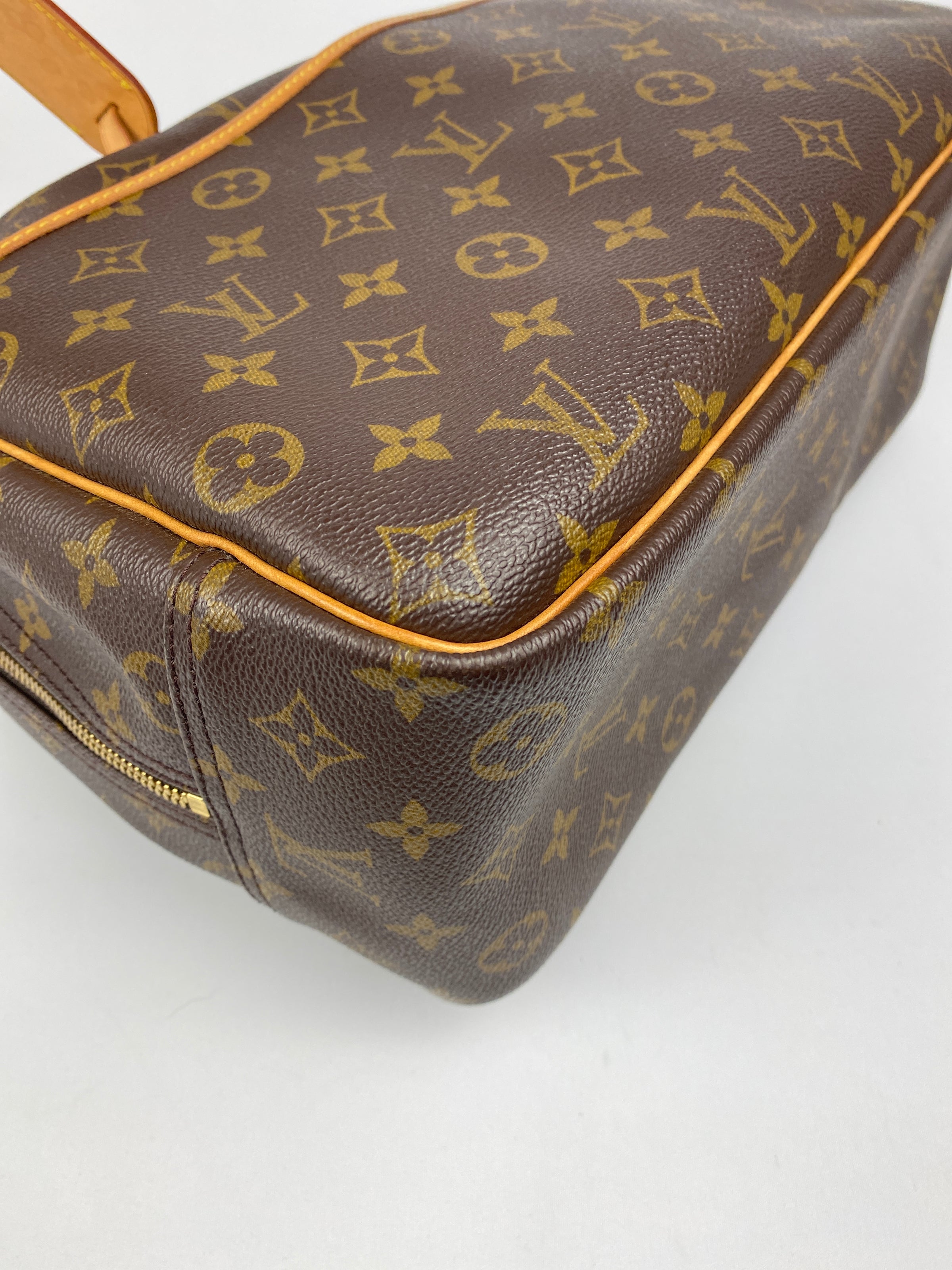 Louis Vuitton Deauville (Bowling Vanity) *No Key Women's Handbag M47270  Monogram (Brown) | eLADY Globazone