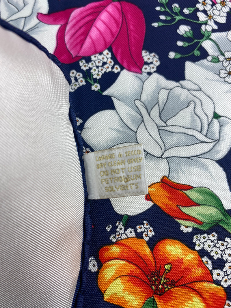 GUCCI - 100% SILK FOULARD MULTICOLOUR FLORAL SCARF