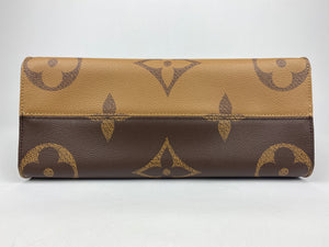 LOUIS VUITTON - ONTHEGO MM BAG IN MONOGRAM CANVAS