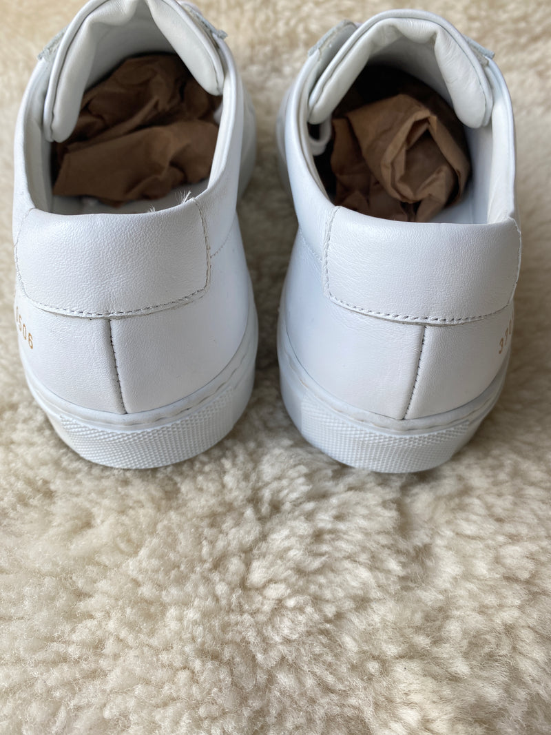 COMMON PROJECTS ACHILLES LOW SNEAKER SZ 38 (FIT 39)