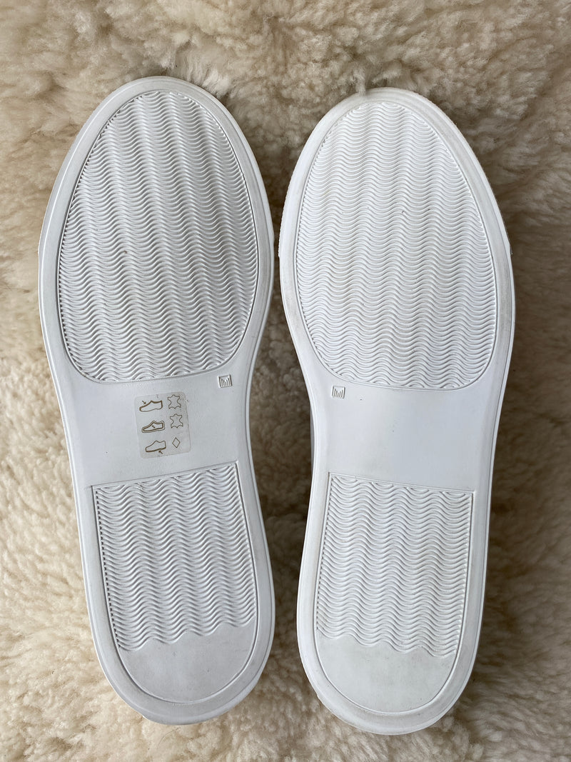 COMMON PROJECTS ACHILLES LOW SNEAKER SZ 38 (FIT 39)